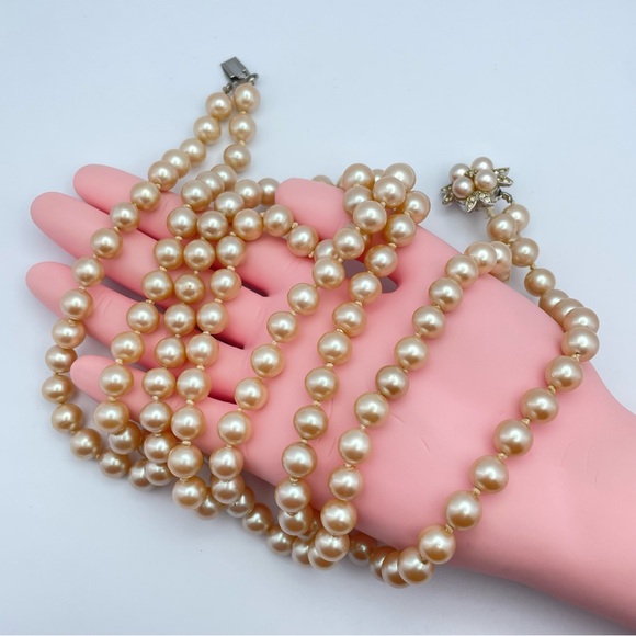 Vintage Double Strand 24” Long Champagne Pearl Necklace Floral Crystal Box Clasp - Picture 9 of 9
